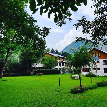 Zebrina Guest House Pahalgam Exterior photo