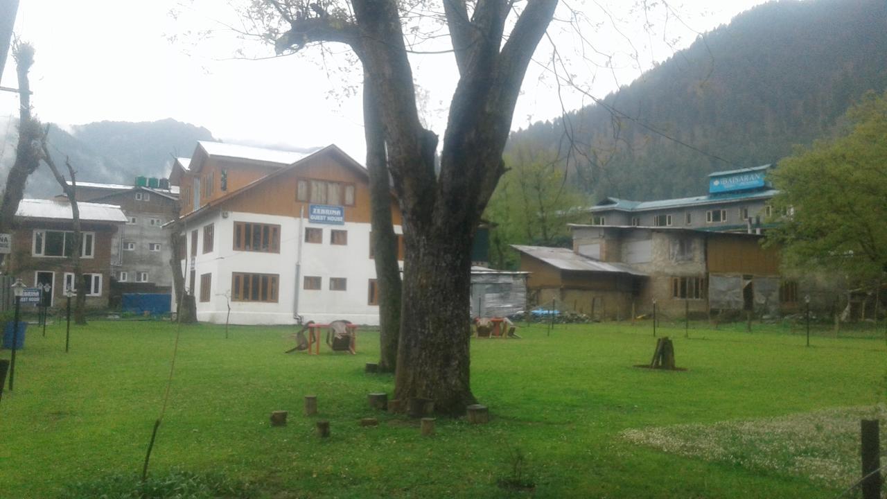 Zebrina Guest House Pahalgam Exterior photo