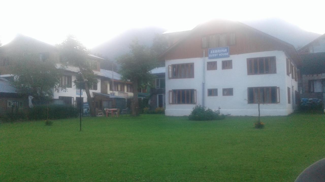 Zebrina Guest House Pahalgam Exterior photo