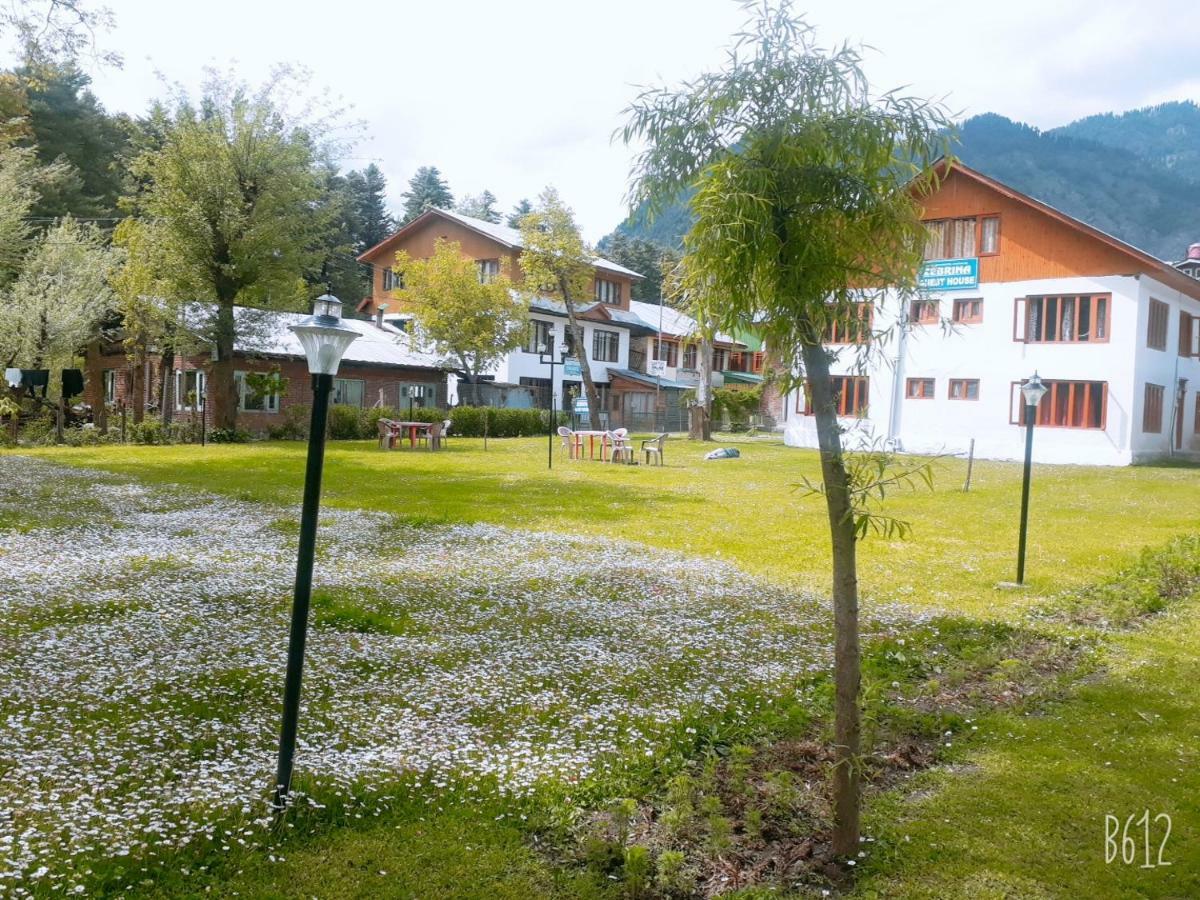 Zebrina Guest House Pahalgam Exterior photo