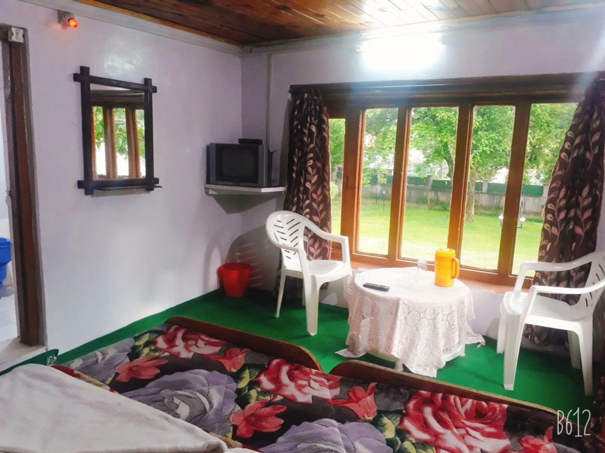 Zebrina Guest House Pahalgam Exterior photo